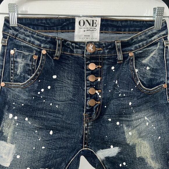 One Teaspoon Revolve Distressed Frayed Hem Blue Jean Shorts(Size 26) - Picture 6 of 8